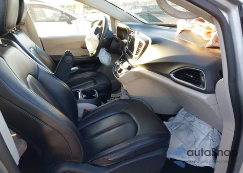 2021 Chrysler Voyager Lxi из США, поврежденный, VIN 2C4RC1DG3MR523617